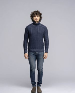 Maglia a collo alto in puro cashmere